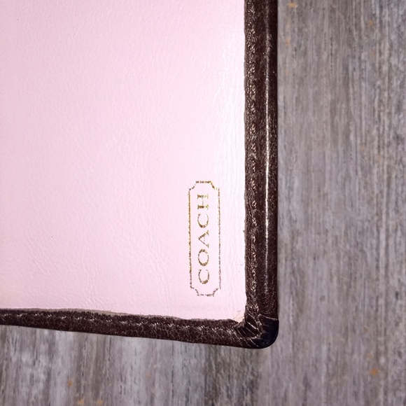 Coach Signature Vintage Kiss Lock And Multi Colored Interior Trifold Wallet - Picture 8 of 13